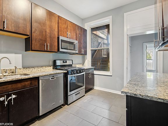 5th image of 3234 W Fulton Blvd