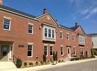 1875 McKennon St APT 10, Conway, AR 72032