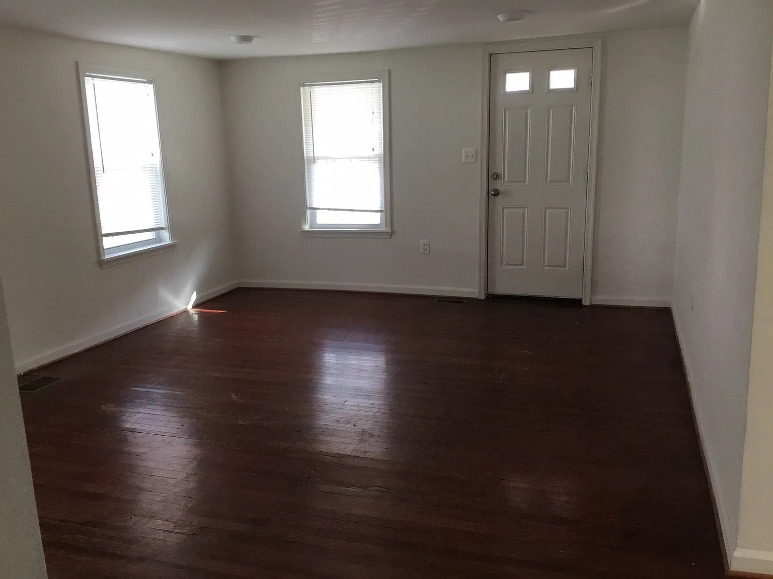 802 E. South St. Frederick, MD 21701-5752 — Photo 3