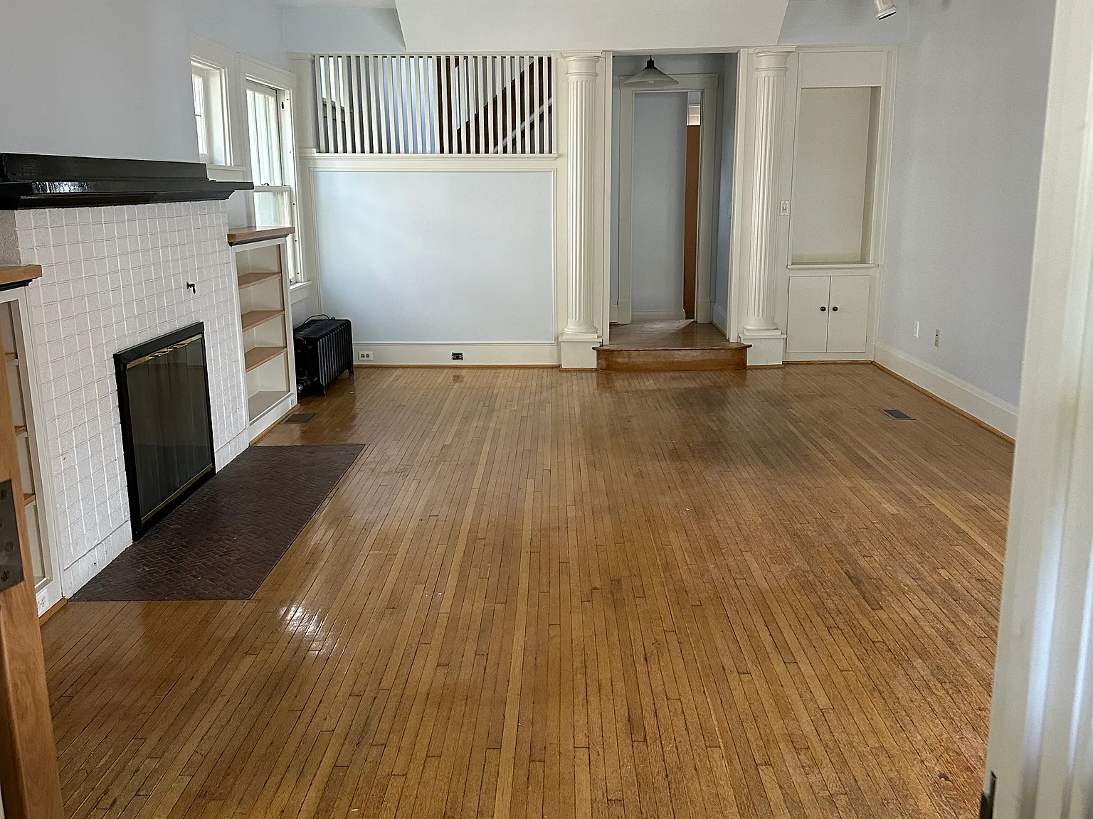 3 bed, 2.5 bath, 2272 sqft, $1,500 — Photo 2