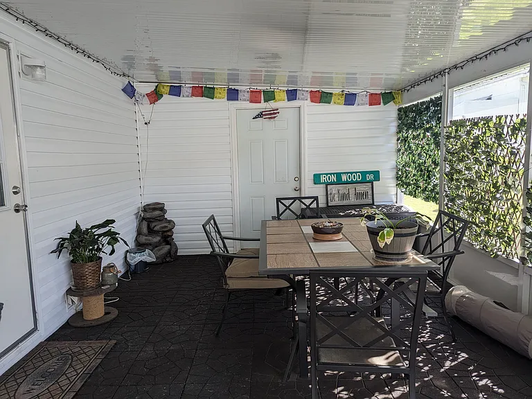 24 Blue Spruce Ln — Photo 5
