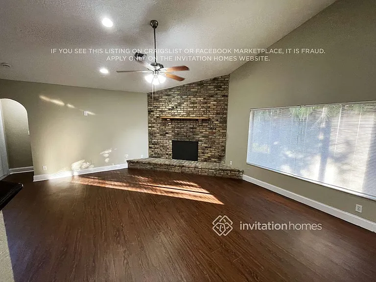 3261 NW 108th Dr — Photo 2