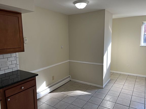 2nd image of 676 Riverview Dr #A-1