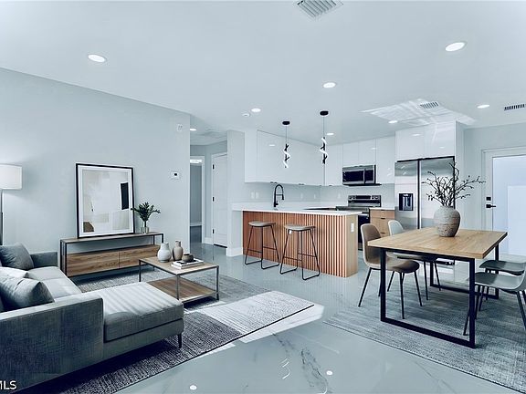 2nd image of 1019 Columbus Blvd