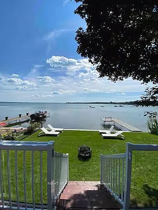 4 bed, $7,500 — Photo 2