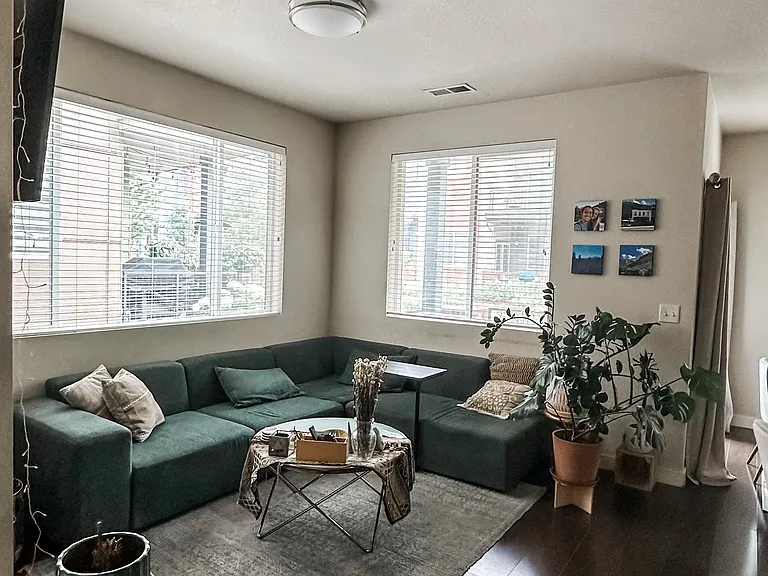 2069 W 67th Pl — Photo 7