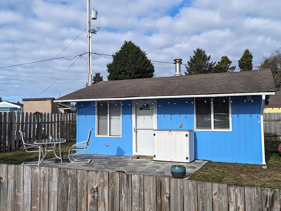 1st image of 804 Faleiro Ct NE