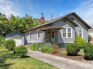 313 Mayflower Ave, Cramerton, NC 28032