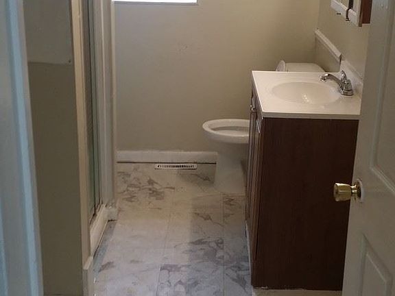 3rd image of 425 Delaware Ave
