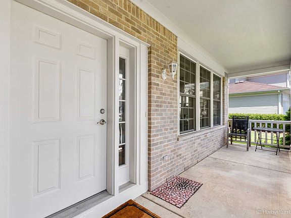 4th image of 672 Redmond Ct
