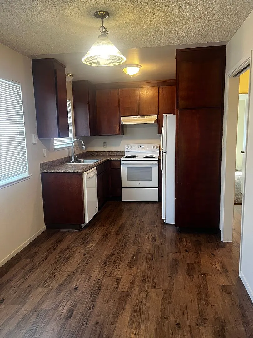 333 Bonnie Villa Apartments — Photo 3