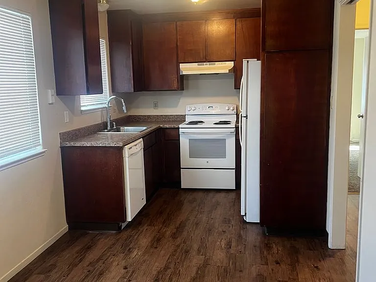 333 Bonnie Villa Apartments — Photo 3