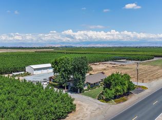 5512 Avenue 384, Dinuba, CA 93618
