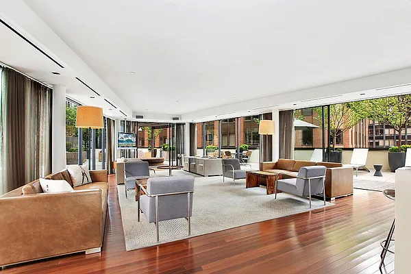 Rented by Renetta Real Estate | media 75