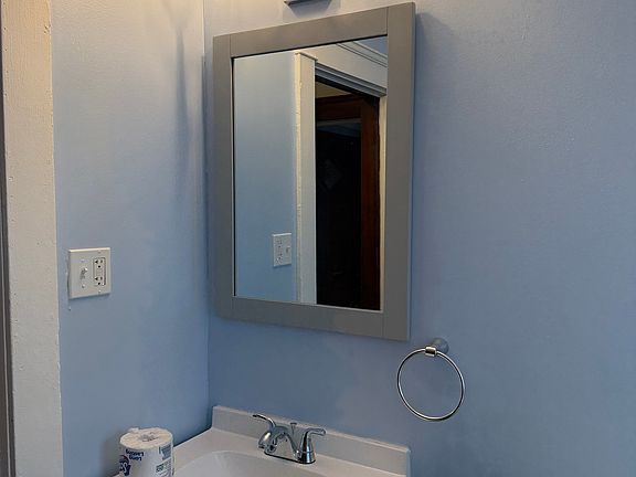 2nd image of 11920 Larchmere Blvd #2