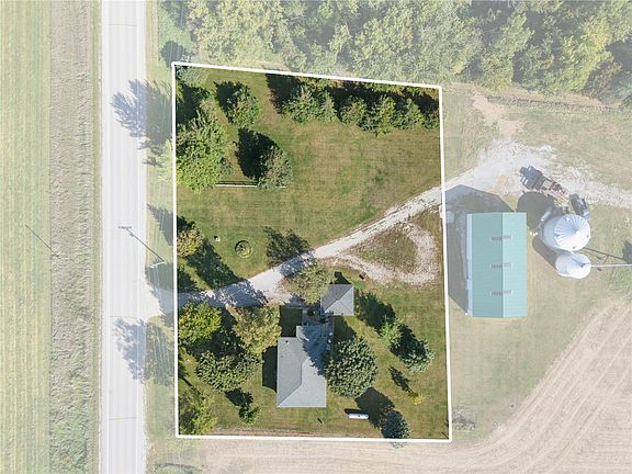 3rd image of 4565 Alice Rd