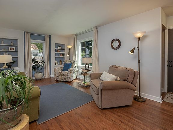 3rd image of 124 Park St