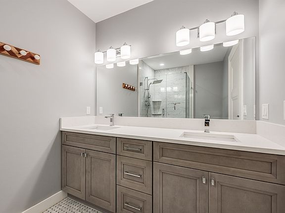 5th image of 510 Dorchester Ave #2R