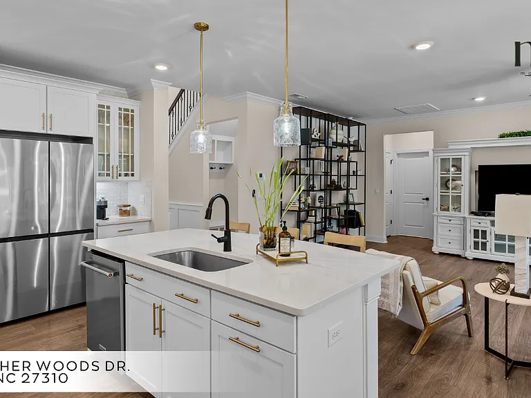 4660 Thatcher Woods Dr — Photo 21