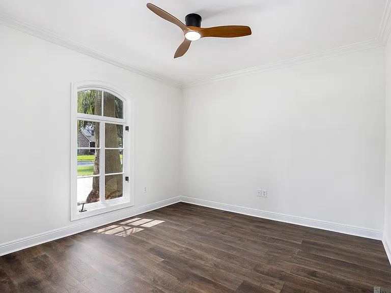10417 Oakline Dr — Photo 13