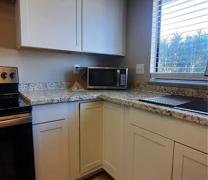 1632 Marathon Dr #12 — Photo 4