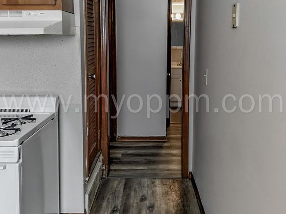 4th image of 1016 N 47th Ave APT 5