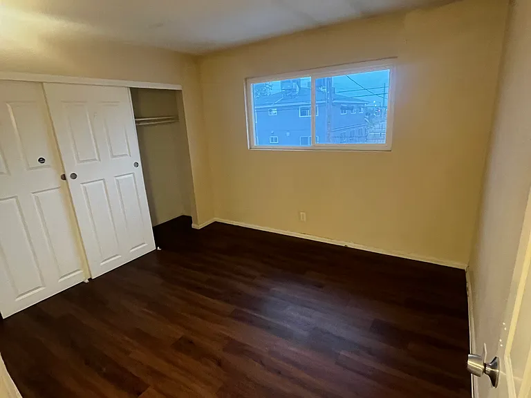 529 McKellar Cir #4 — Photo 2