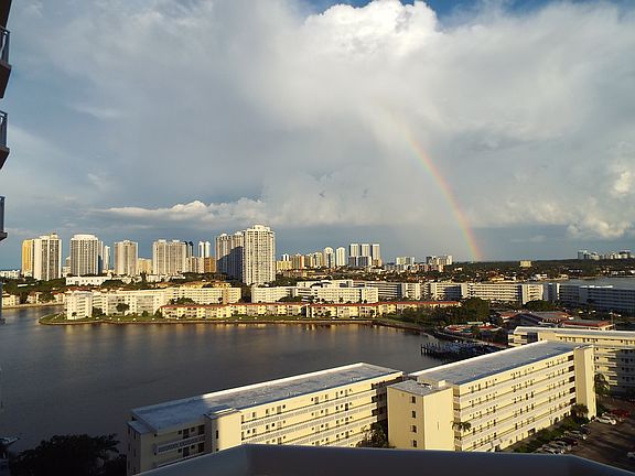 2nd image of 18021 Biscayne Blvd #16032