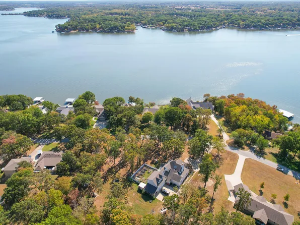 2631 Shasten St, Grove, OK 74344