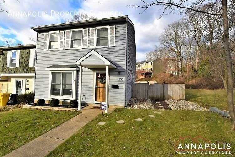 1st image of 1200 Stonewood Ct