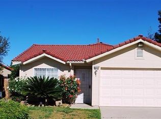 6212 N Carnegie Ave, Fresno, CA 93722