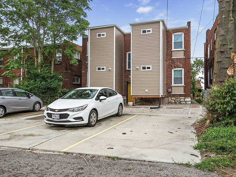 4137-4139 Potomac — Photo 12