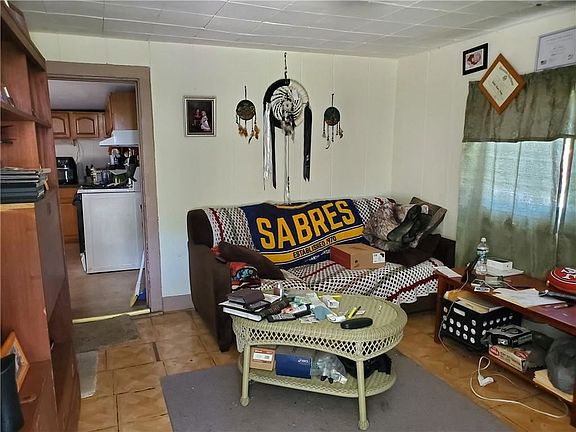 3rd image of 102 Clarendon St