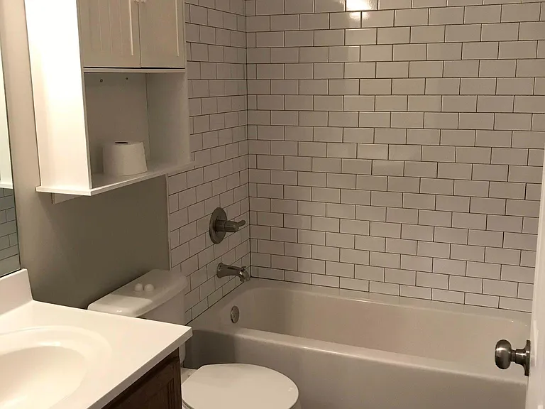 636 Friars Ln #5 — Photo 11