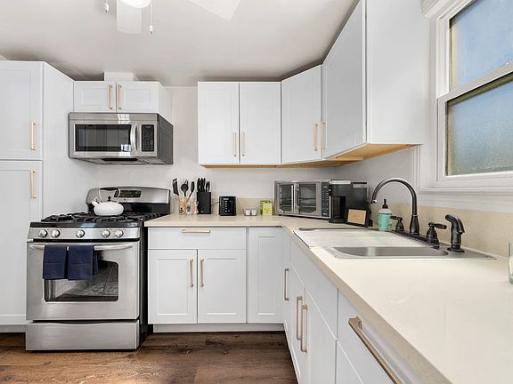 2nd image of 6247 Pecan Ave