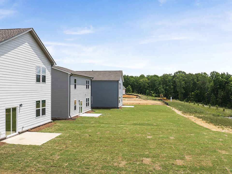 2nd image of 5082 Skyline Way NE