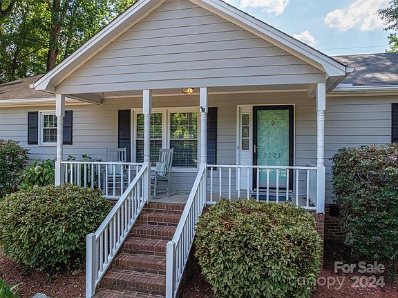 2nd image of 2121 Winterfield Dr