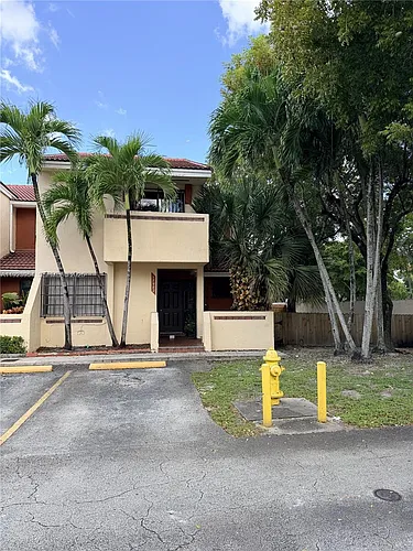17982 NW 68th Ave Photo 1