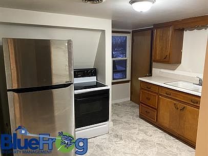 1st image of 925 Mather St #13761399