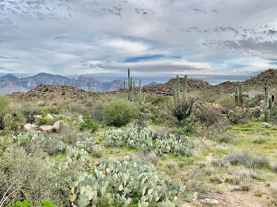 1st image of 1444 W Tortolita Mountain Cir #300
