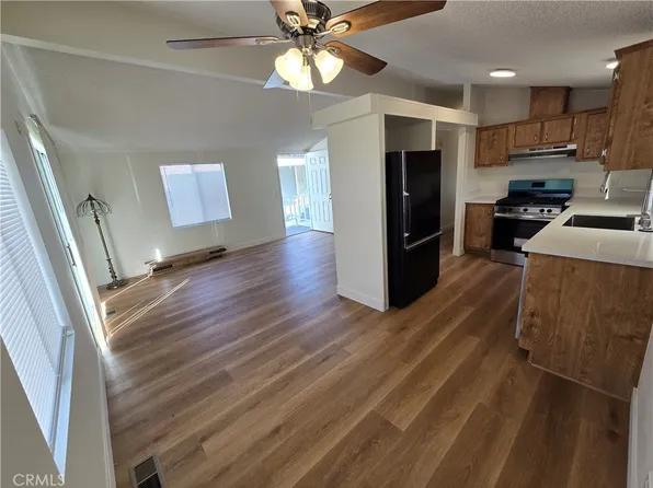 913 S Grand Ave Space 144, San Jacinto, CA 92582