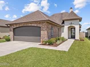 106 Adler Pl, Youngsville, LA 70592