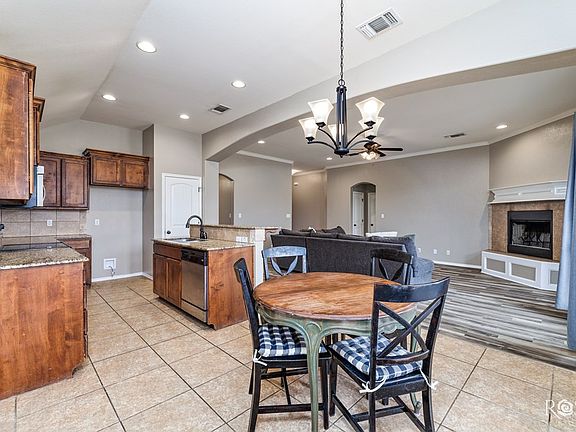 2nd image of 3906 Blair Ln