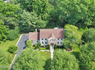 1 Domidion Ct, Middletown, NJ 07748