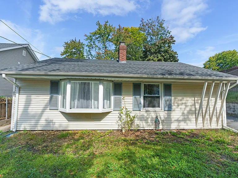67 Woodland Ave — Photo 2