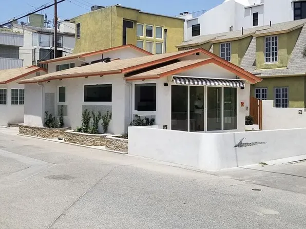 15 Quarterdeck St, Marina Del Rey, CA 90292