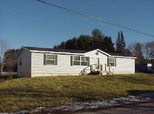 134 S High St, Embarrass, WI 54933
