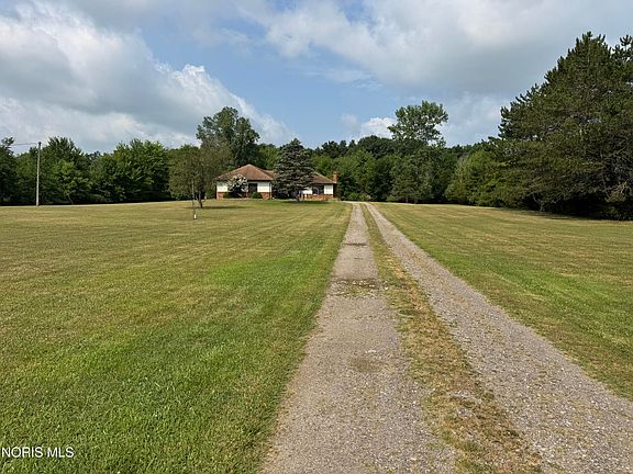2nd image of 1737 9th Rd