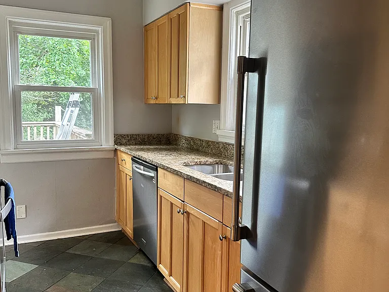 316 Coventry Rd — Photo 13