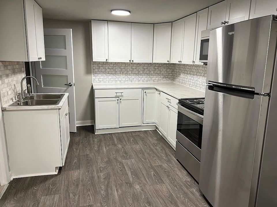 1st image of 2 Wellington Ct #D